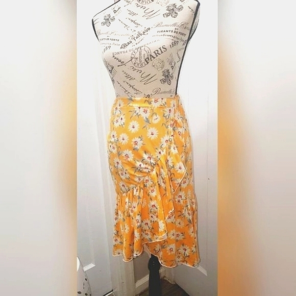 💃Emma & Elsa Elegant Floral Wrap Ruffle Midi Skirt. Size 14/16 🌴 - Picture 3 of 11